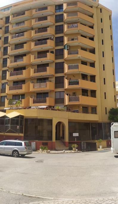 Апартаменти Daloba House Кошта-да-Капаріка Екстер'єр фото